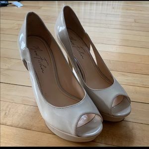 Marc Fisher nude pump